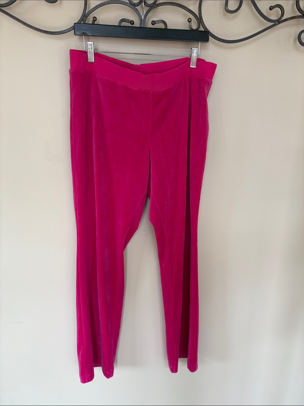 Juicy Couture Hot Pink Velvet Leggings